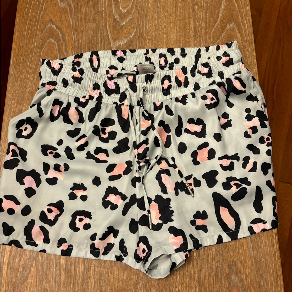 David Lerner New York Silk Printed shorts with elastic waist